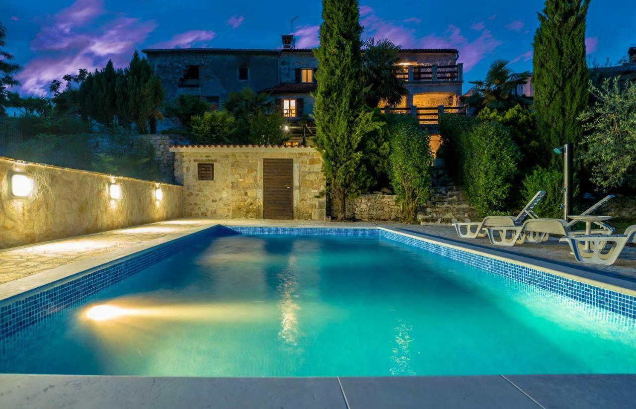 Holiday Home Vižinada Kültér fotó
